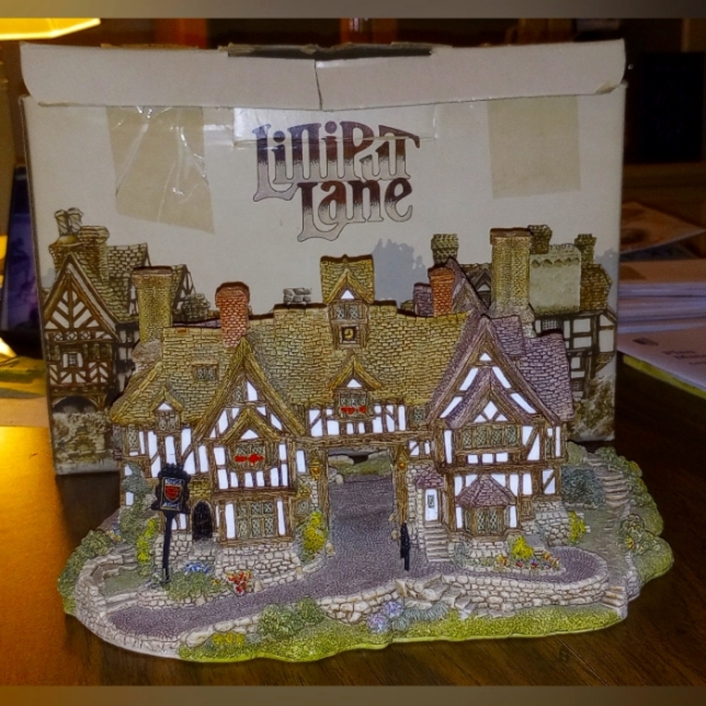 Lilyput Lane Kings Arms British Collection Vintage Collectable